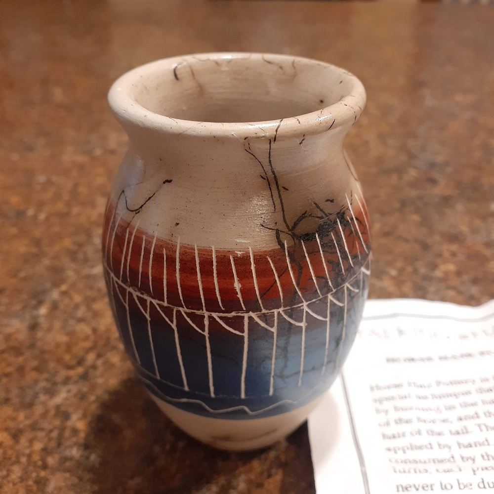 Rare,Navaho Horsehair Pottery,3.5 inches